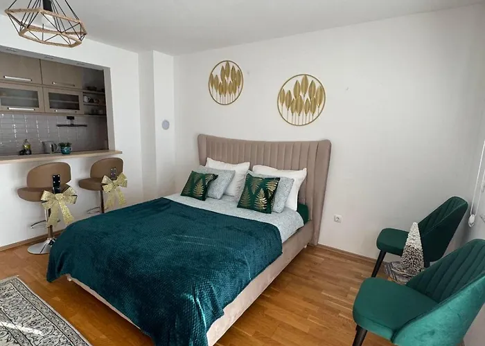 Verde Apartments